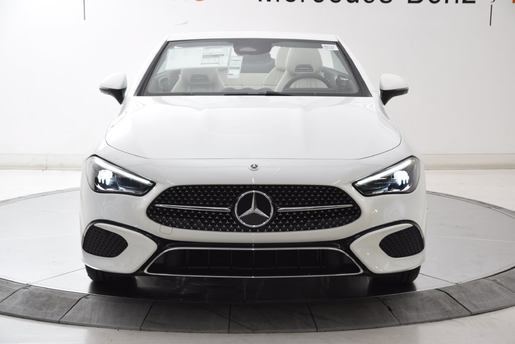 New 2027 Mercedes-Benz CLE 300 4MATIC Cabriolet image 9