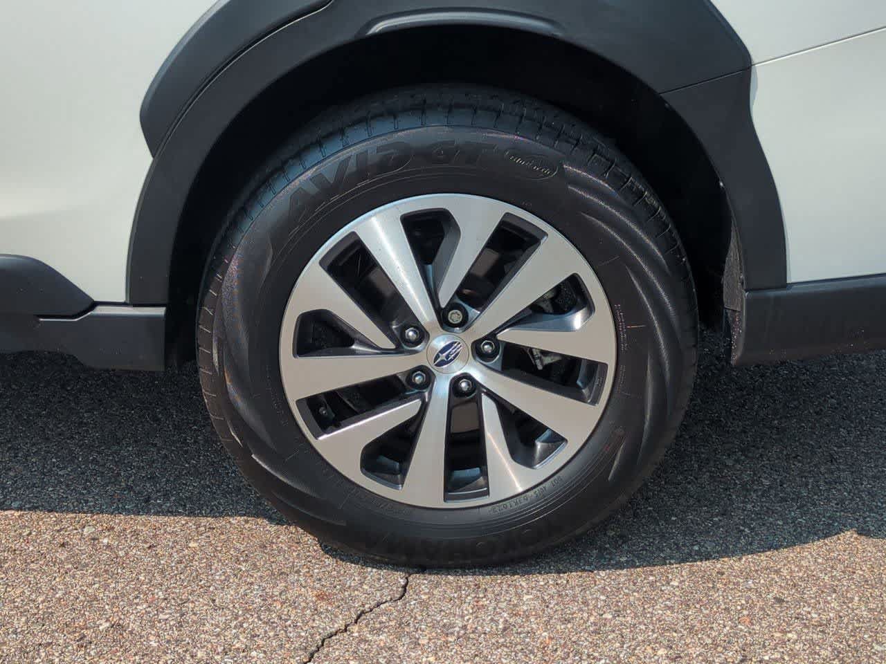 Certified 2024 Subaru Outback Premium AWD/4WD image 13