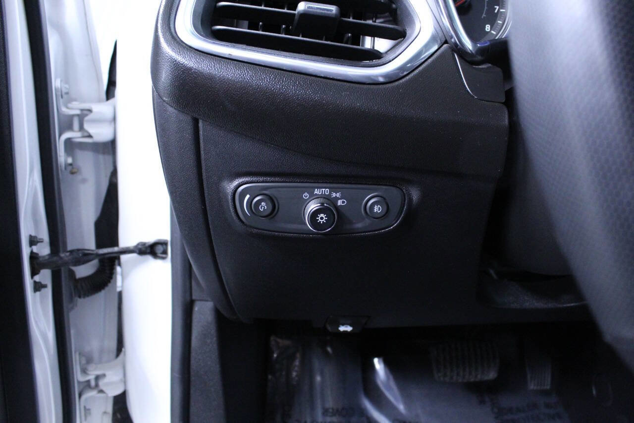 Used 2019 Chevrolet Equinox Premier image 17