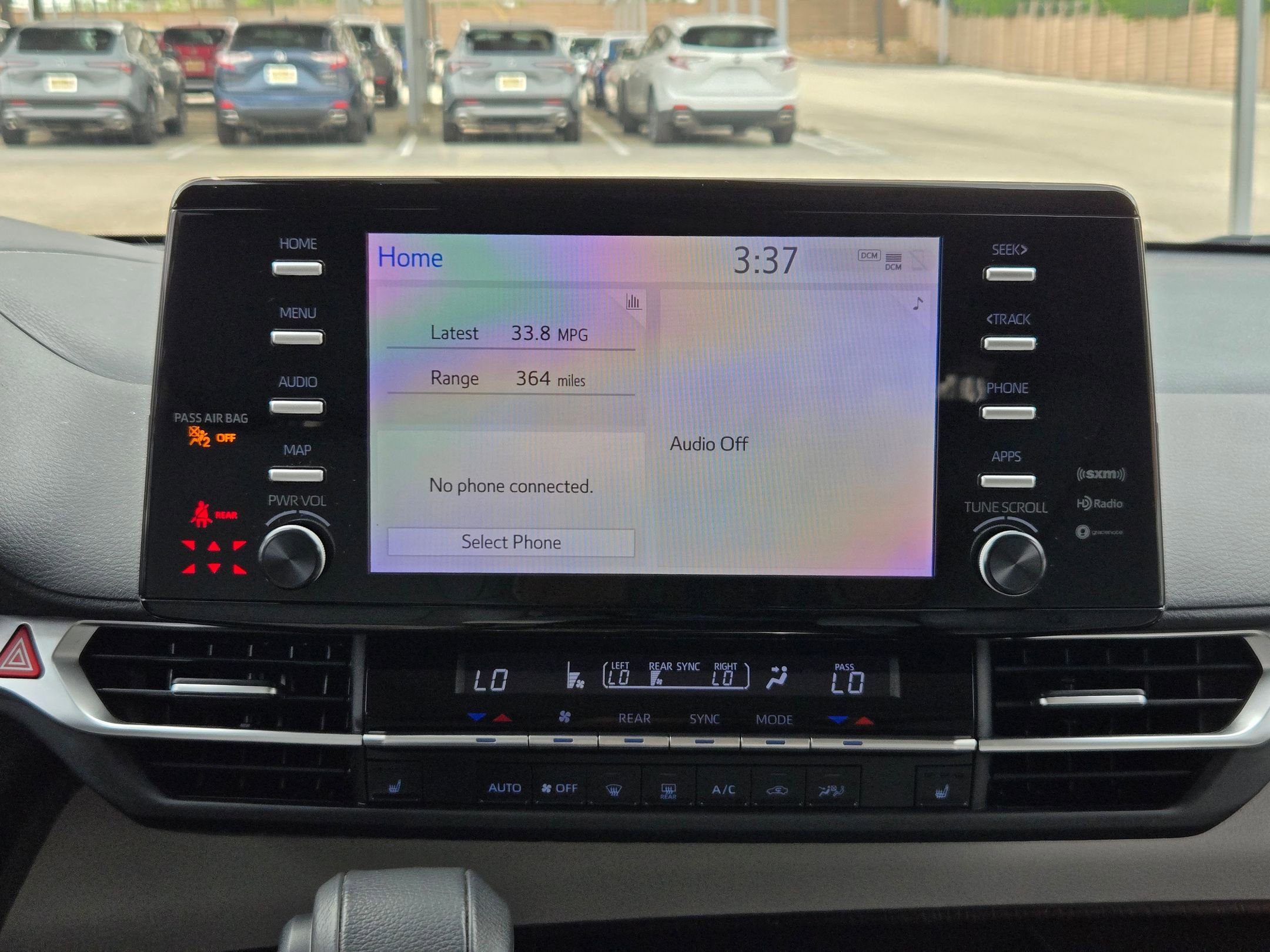 Used 2022 Toyota Sienna XLE FWD image 17