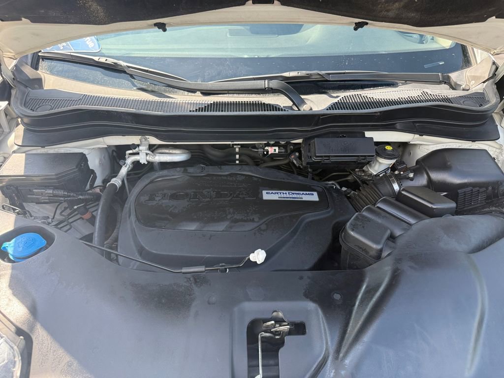 Certified 2017 Honda Pilot Touring image 24
