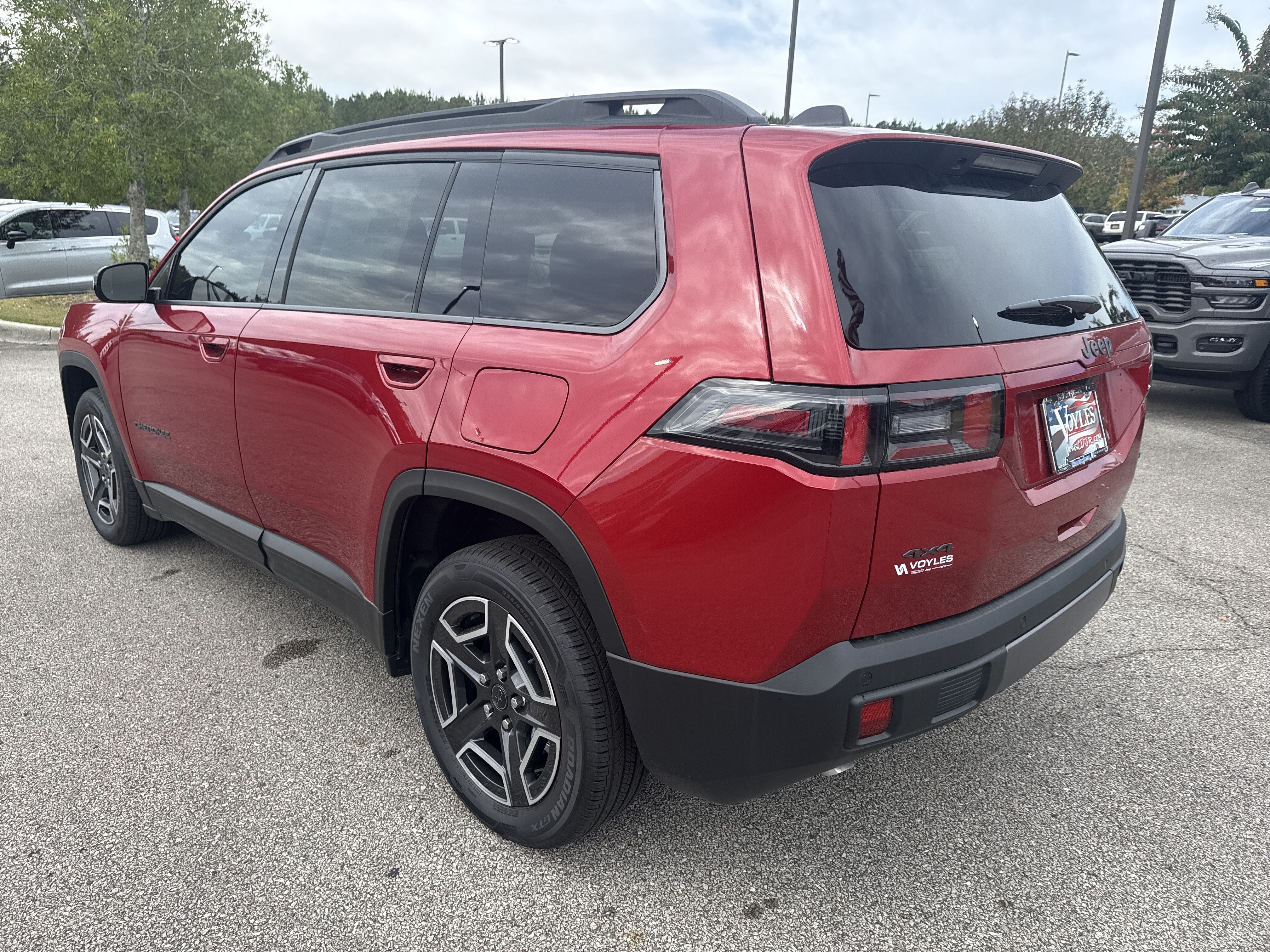 New 2026 Jeep Cherokee Laredo AWD/4WD image 6