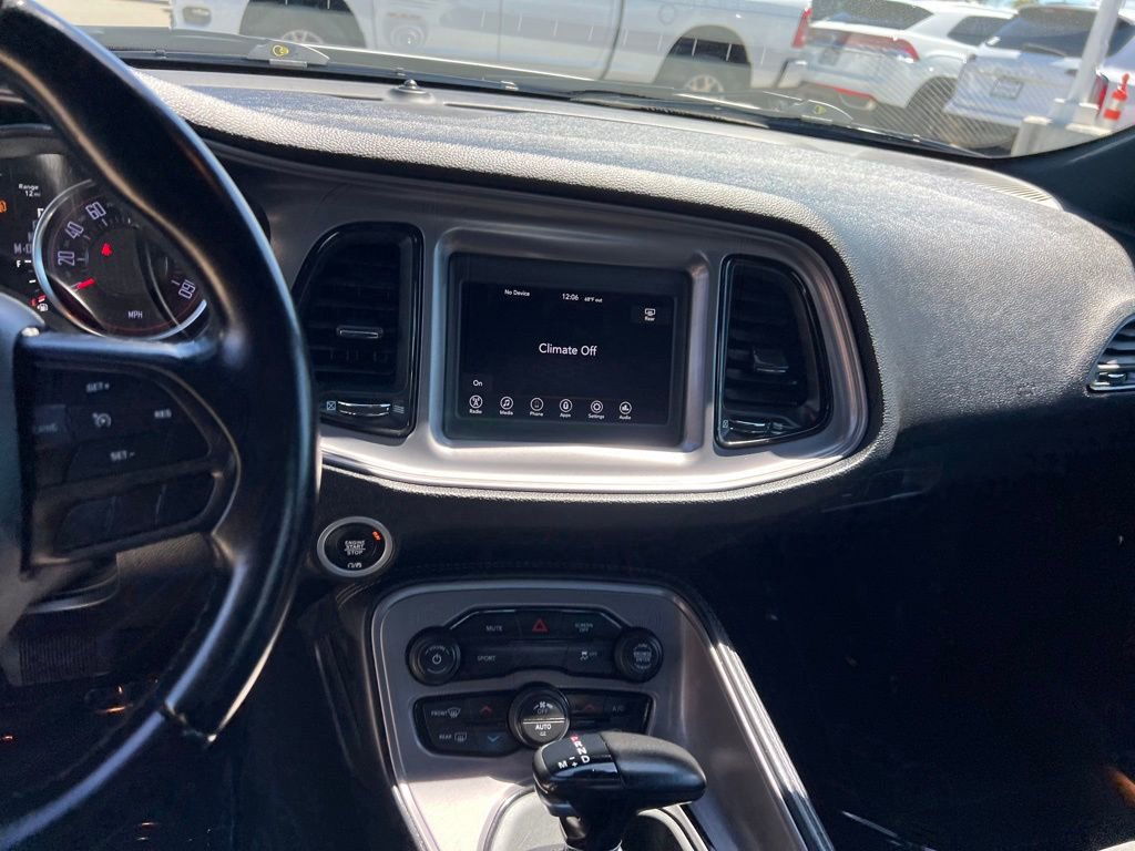 Used 2023 Dodge Challenger SXT image 19