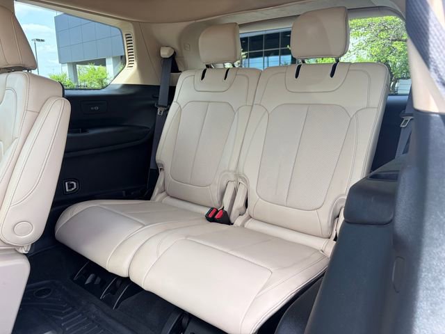 Used 2021 Jeep Grand Cherokee L Limited w/ Luxury Tech Group II image 30