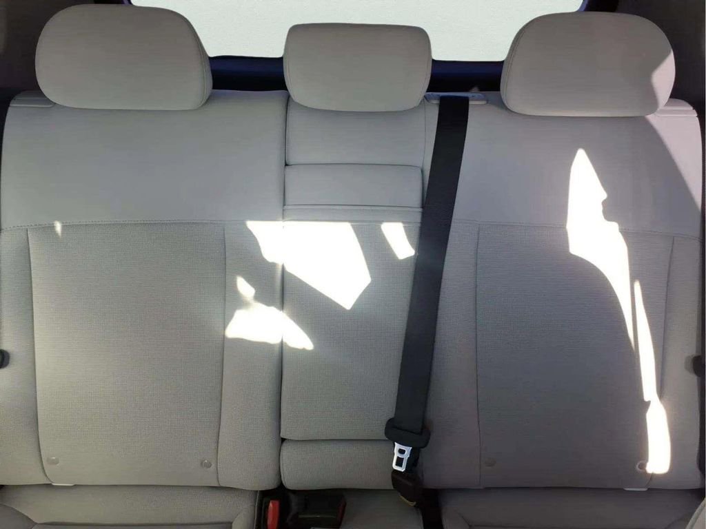 Used 2024 Hyundai Kona SE image 17