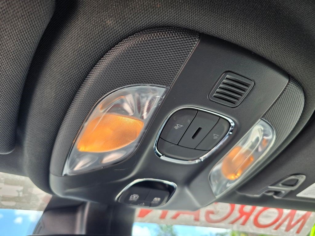 Used 2023 Jeep Compass Latitude w/ Sun and Sound Group AWD/4WD image 27