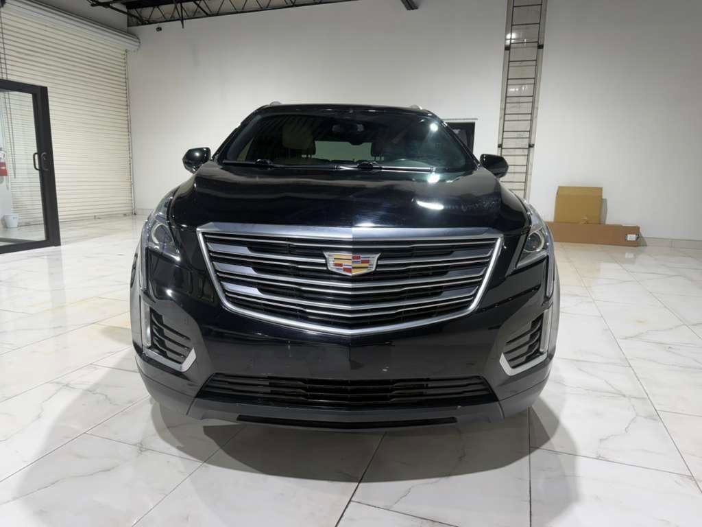 Used 2018 Cadillac XT5 Luxury w/ Driver Awareness Package image 2