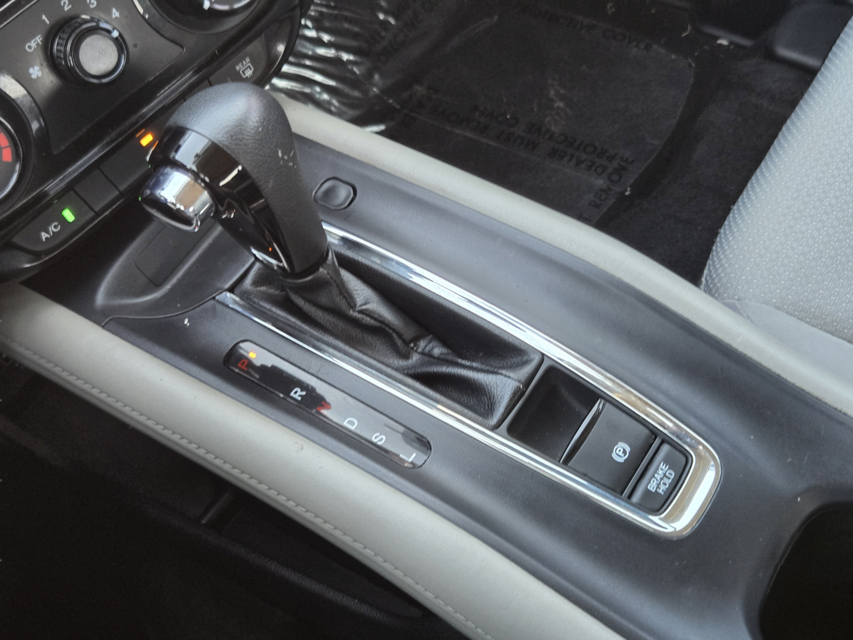 Used 2020 Honda HR-V LX image 16