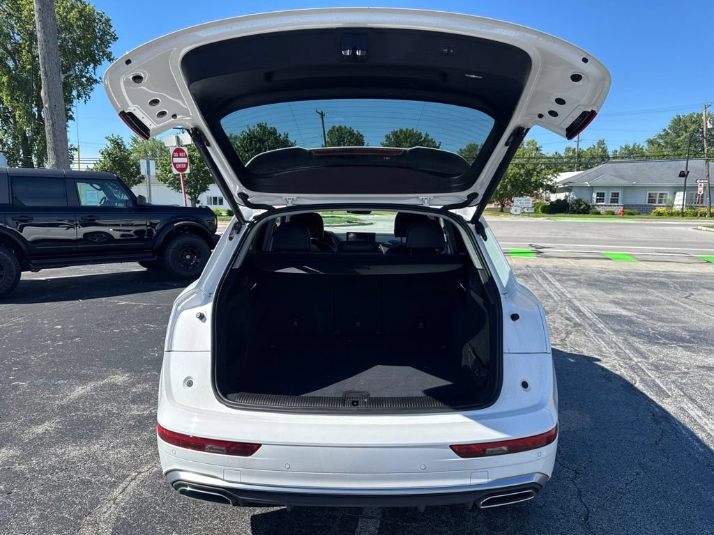 Used 2023 Audi Q5 2.0T Premium w/ Convenience Package AWD/4WD image 42