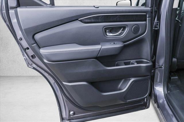 New 2025 Honda Pilot Elite image 24