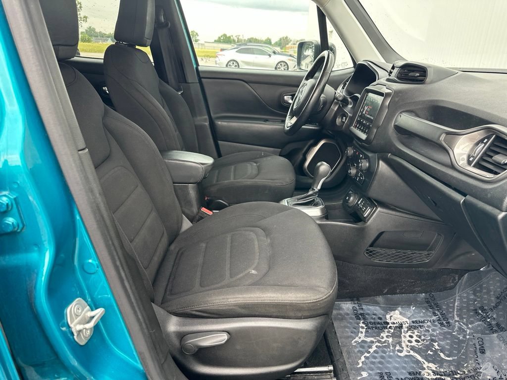 Used 2022 Jeep Renegade Latitude AWD/4WD image 30