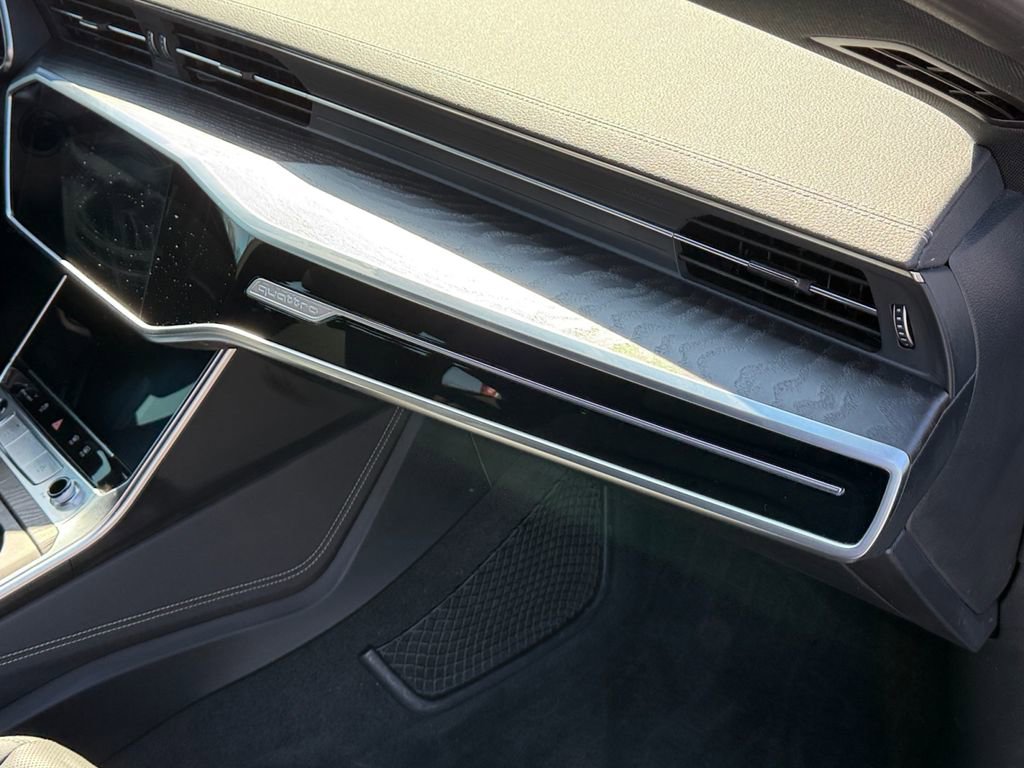 Used 2021 Audi A7 3.0T Premium Plus w/ Premium Plus image 16