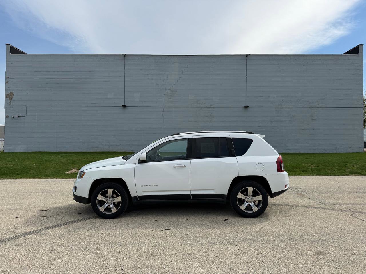 Used 2016 Jeep Compass High Altitude AWD/4WD image 4