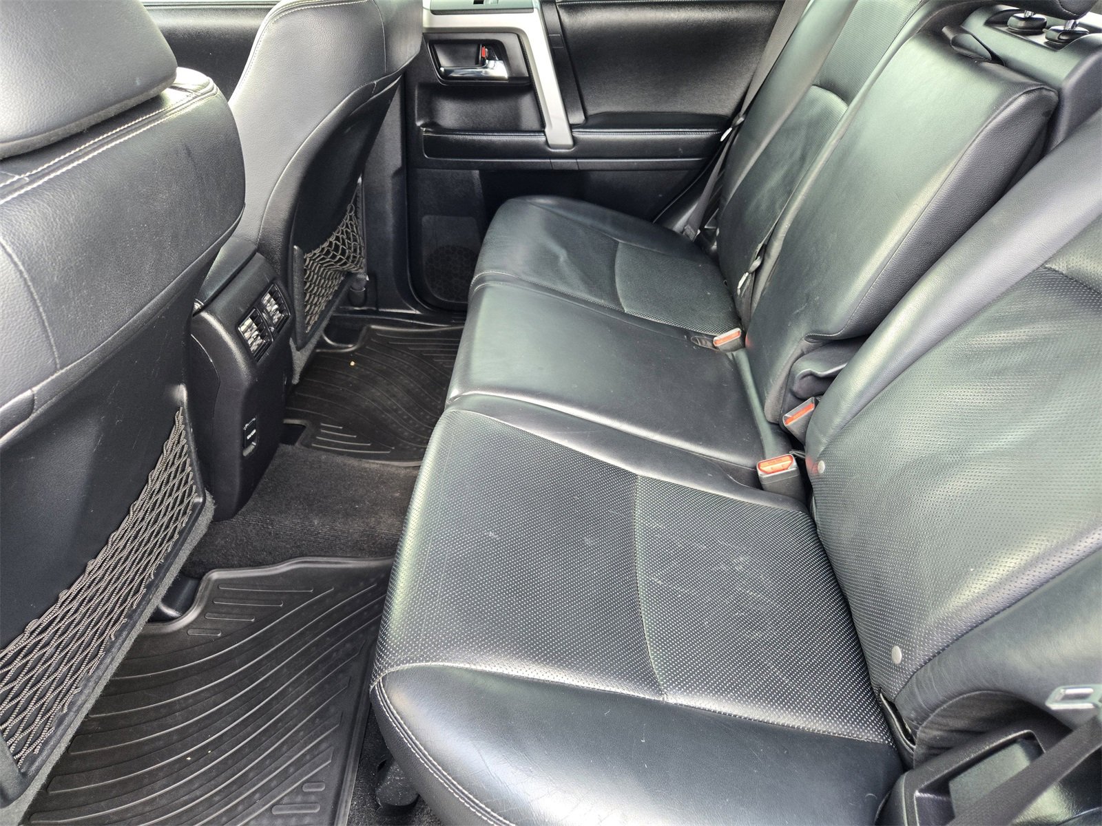 Used 2014 Toyota 4Runner Limited image 28