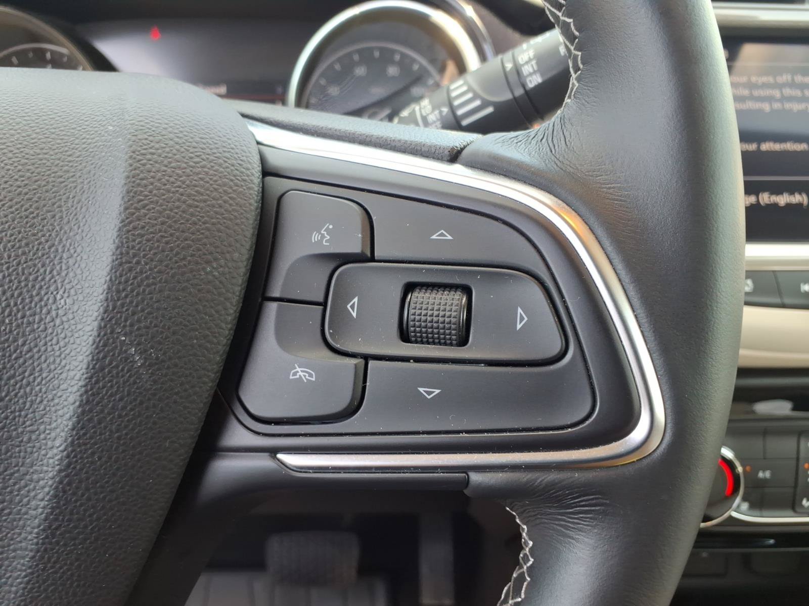 Used 2021 Buick Encore GX Preferred w/ Cold Weather Comfort Package AWD/4WD image 29