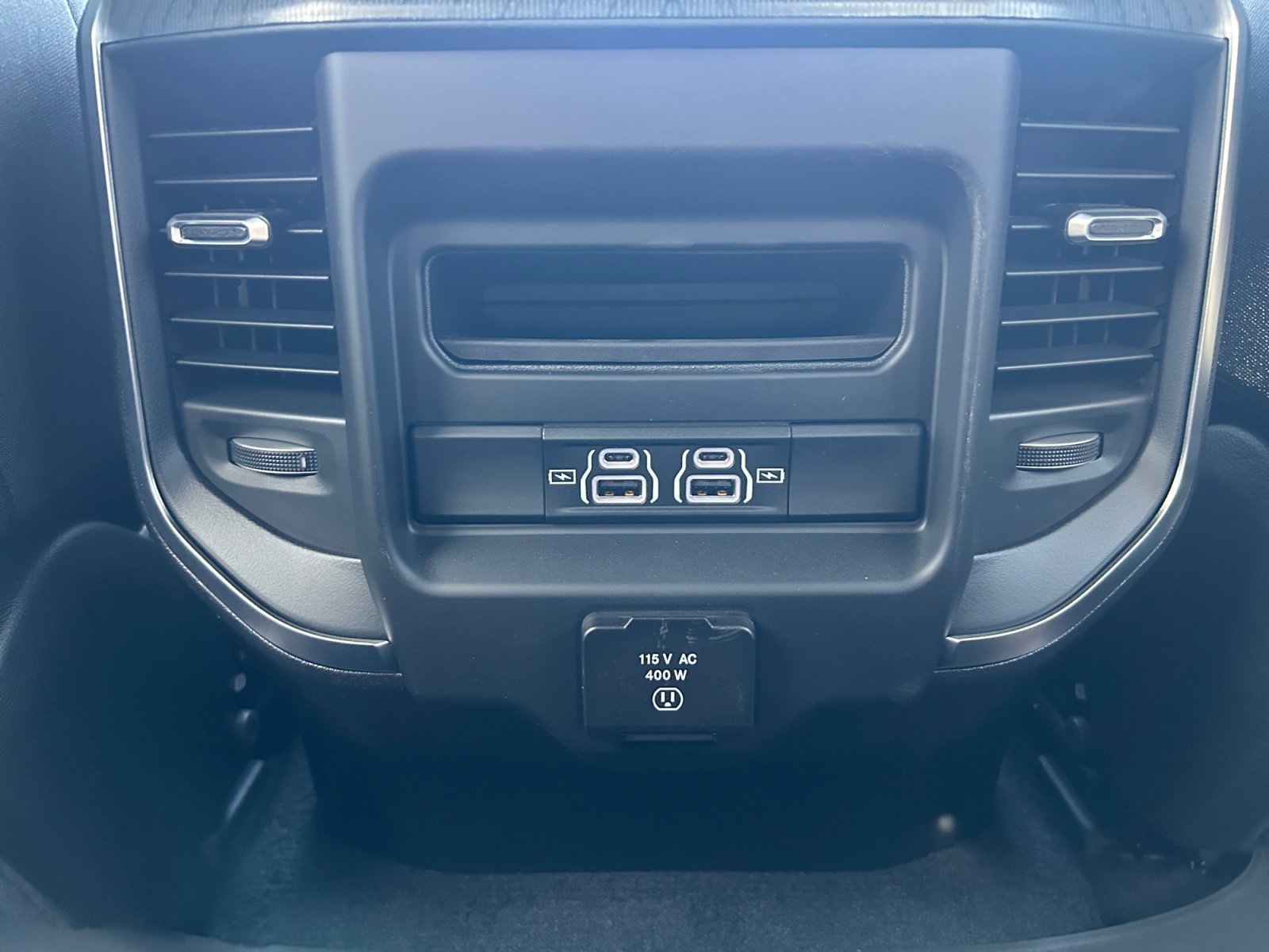 New 2026 RAM 1500 4x4 Crew Cab image 20
