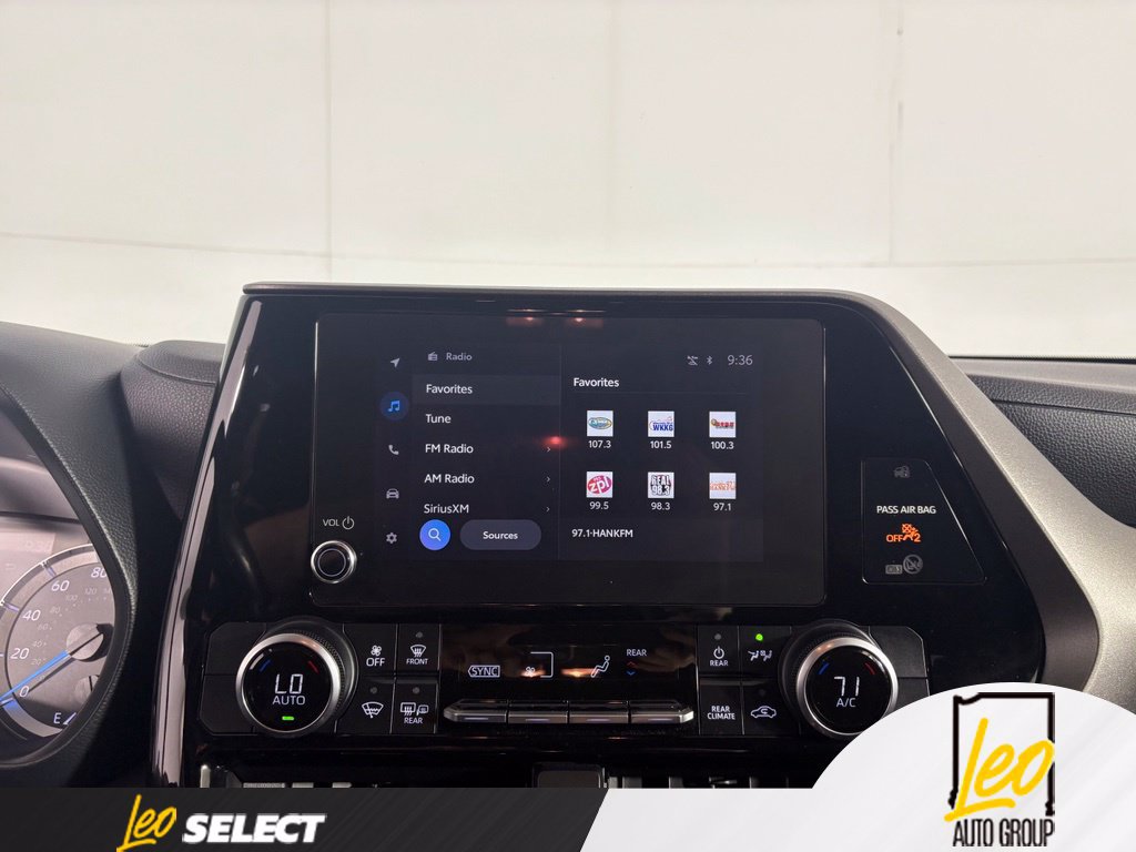 Used 2023 Toyota Highlander LE FWD image 15