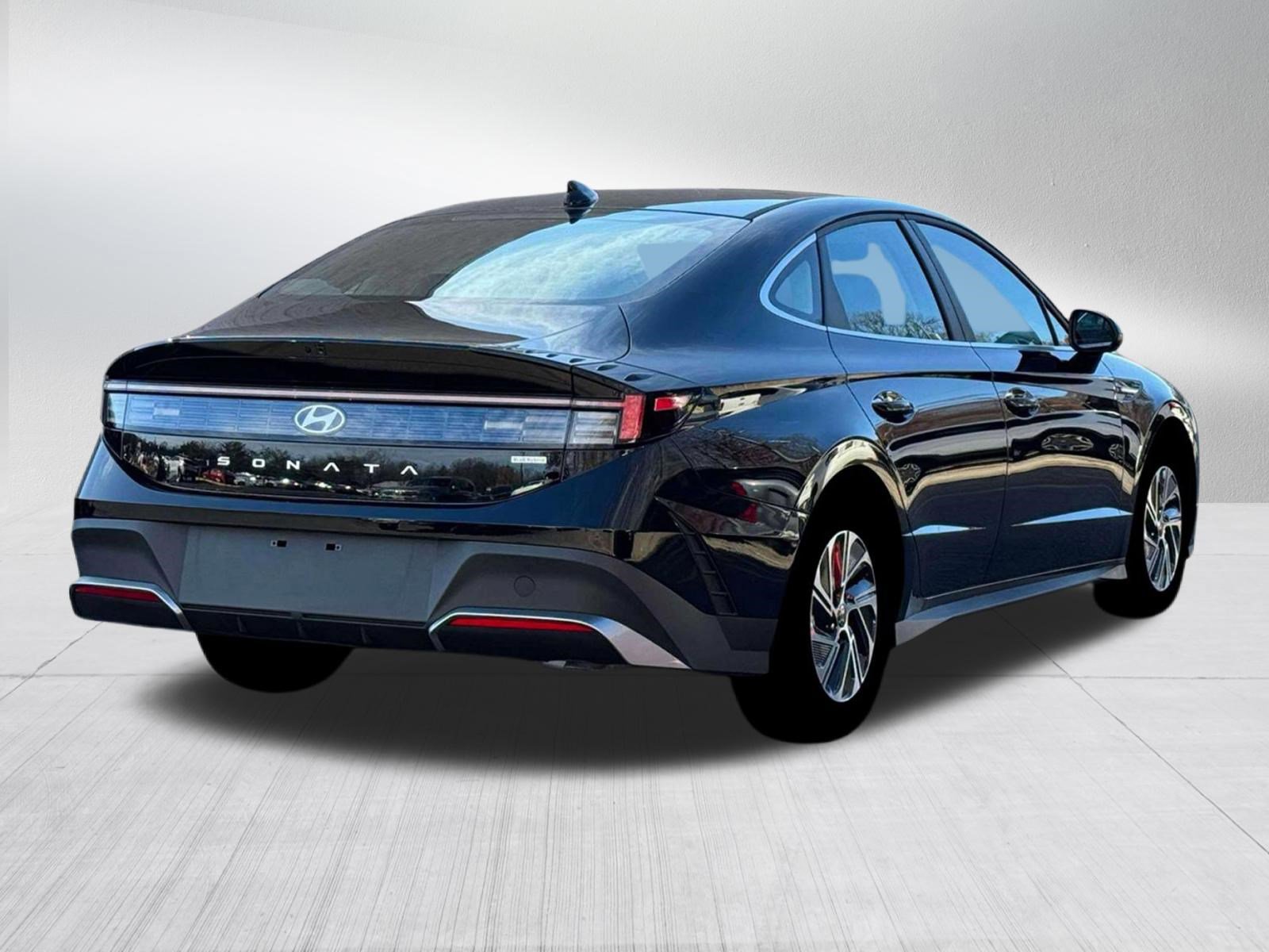 New 2026 Hyundai Sonata Blue FWD image 8