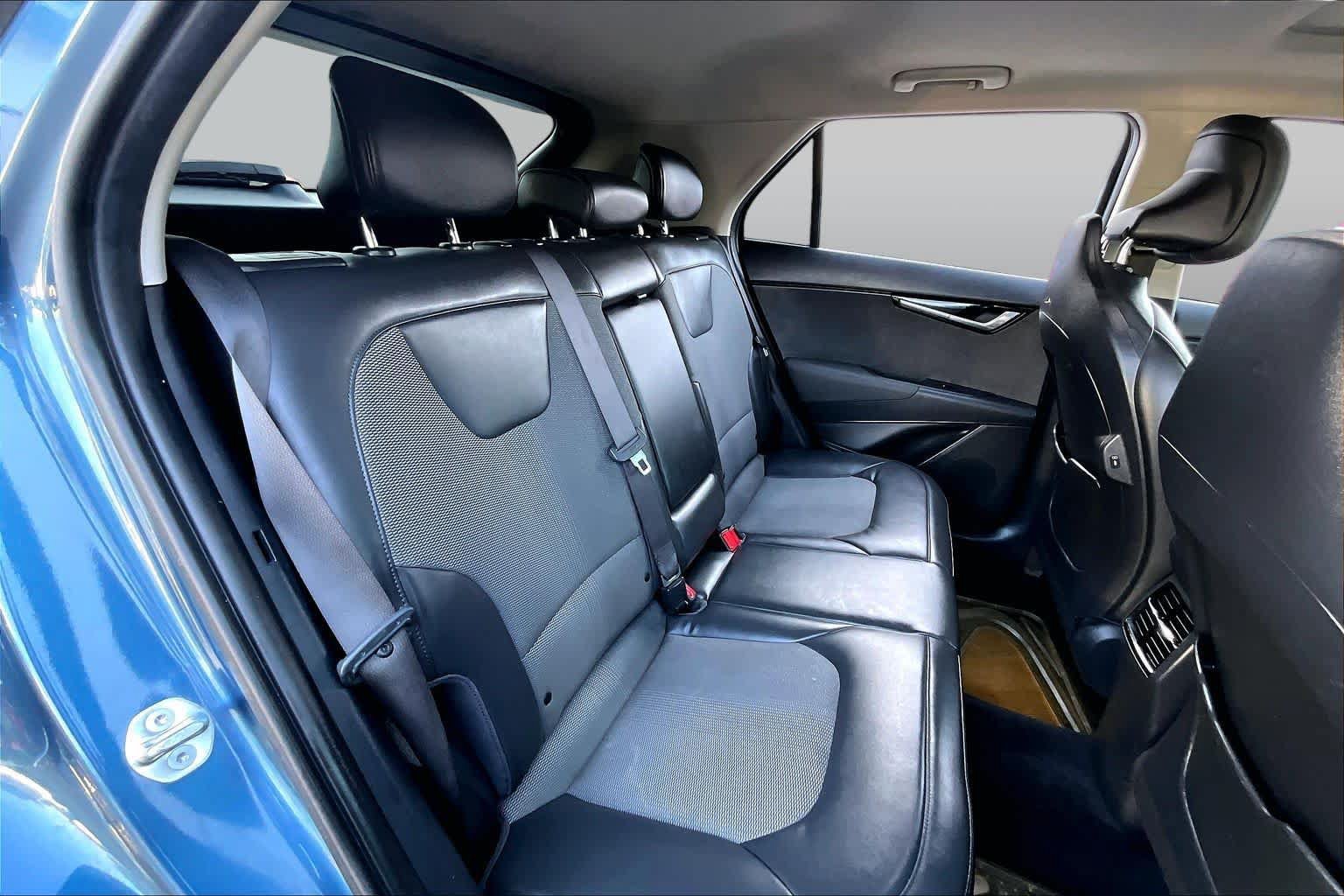 Used 2023 Kia Niro EX Touring FWD image 20