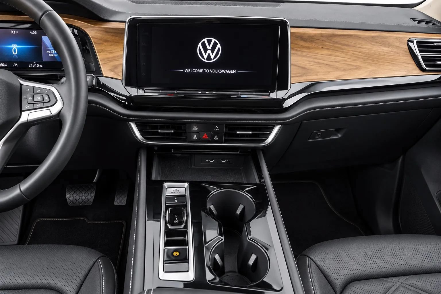 Used 2025 Volkswagen Atlas SE AWD/4WD image 11