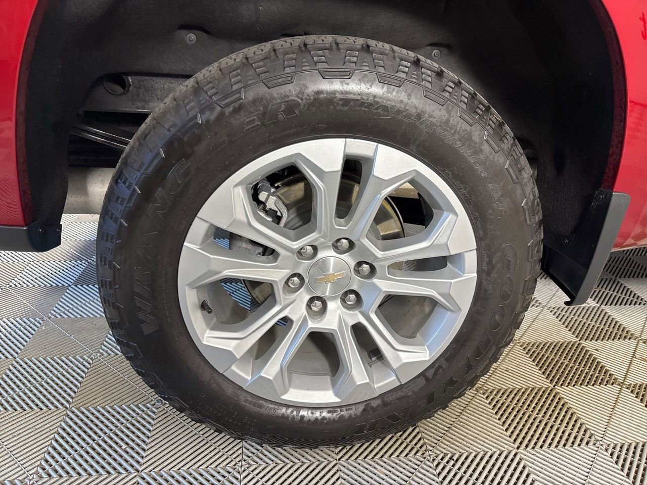 Used 2023 Chevrolet Silverado 1500 LTZ w/ LTZ Premium Package image 35