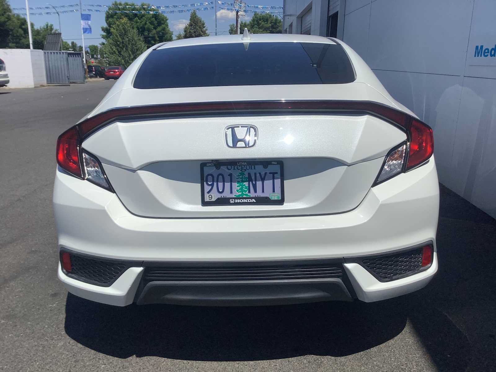 Used 2019 Honda Civic Touring image 5