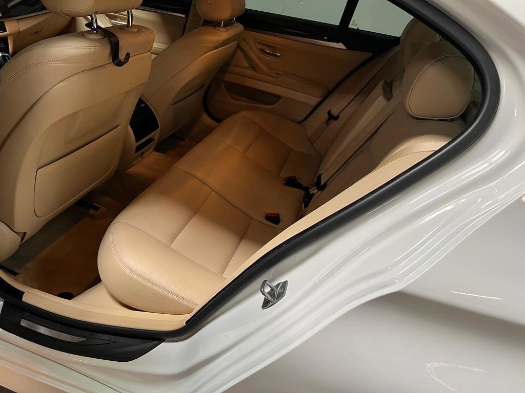 Used 2015 BMW 528i Sedan image 18