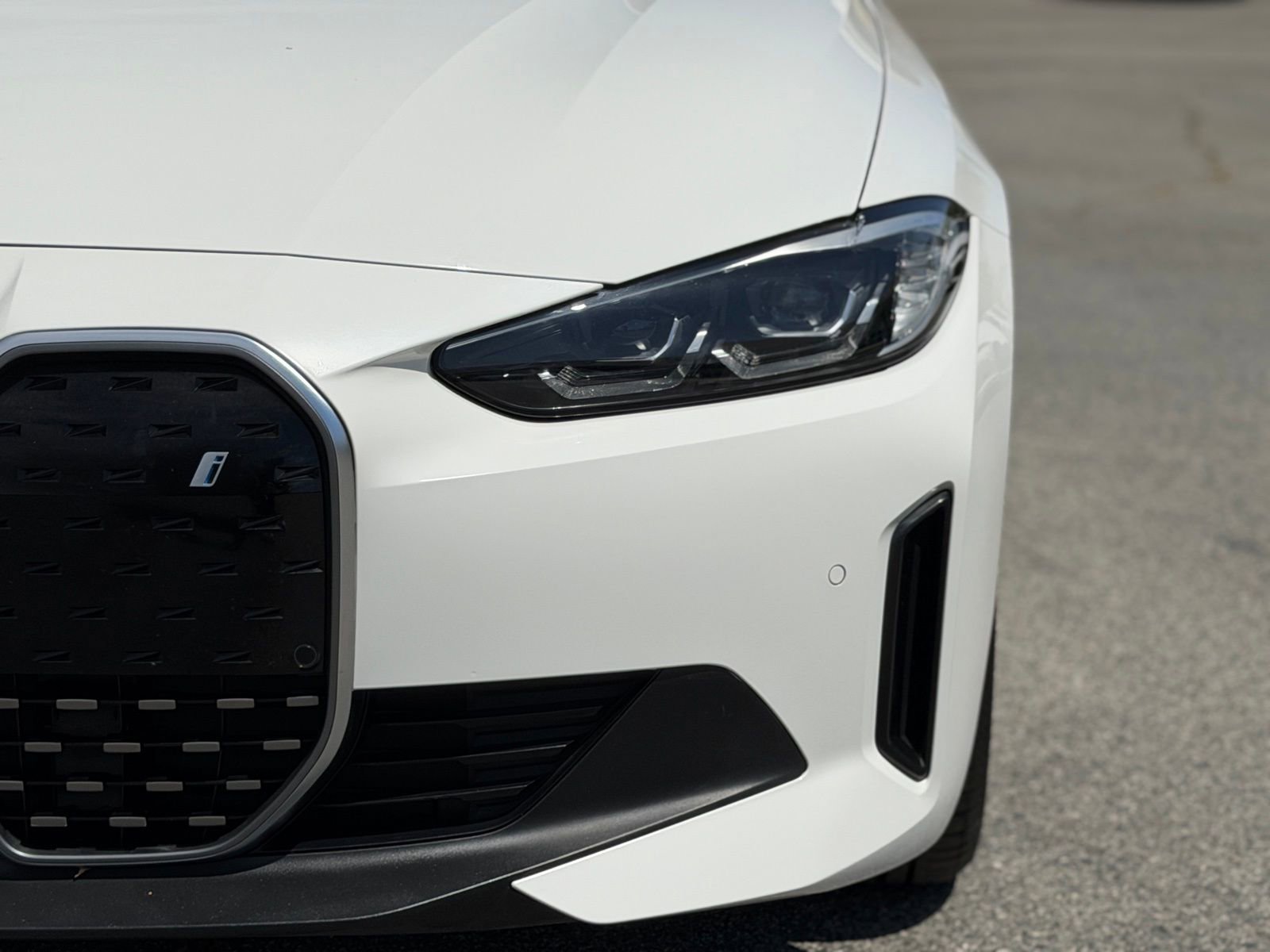 Certified 2023 BMW i4 eDrive35 w/ Premium Package RWD image 14
