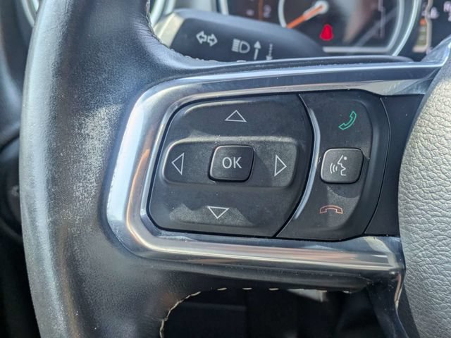 Used 2022 Jeep Wrangler Unlimited Sahara w/ LED Lighting Group AWD/4WD image 26