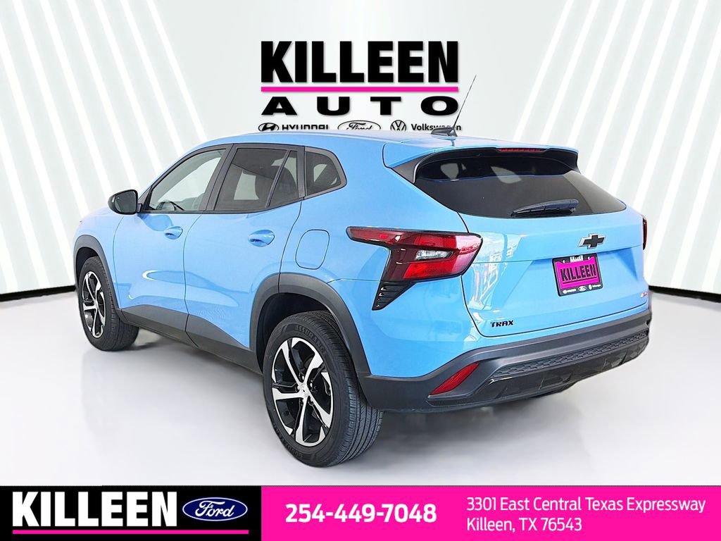 Used 2024 Chevrolet Trax RS w/ Driver Confidence Package image 6