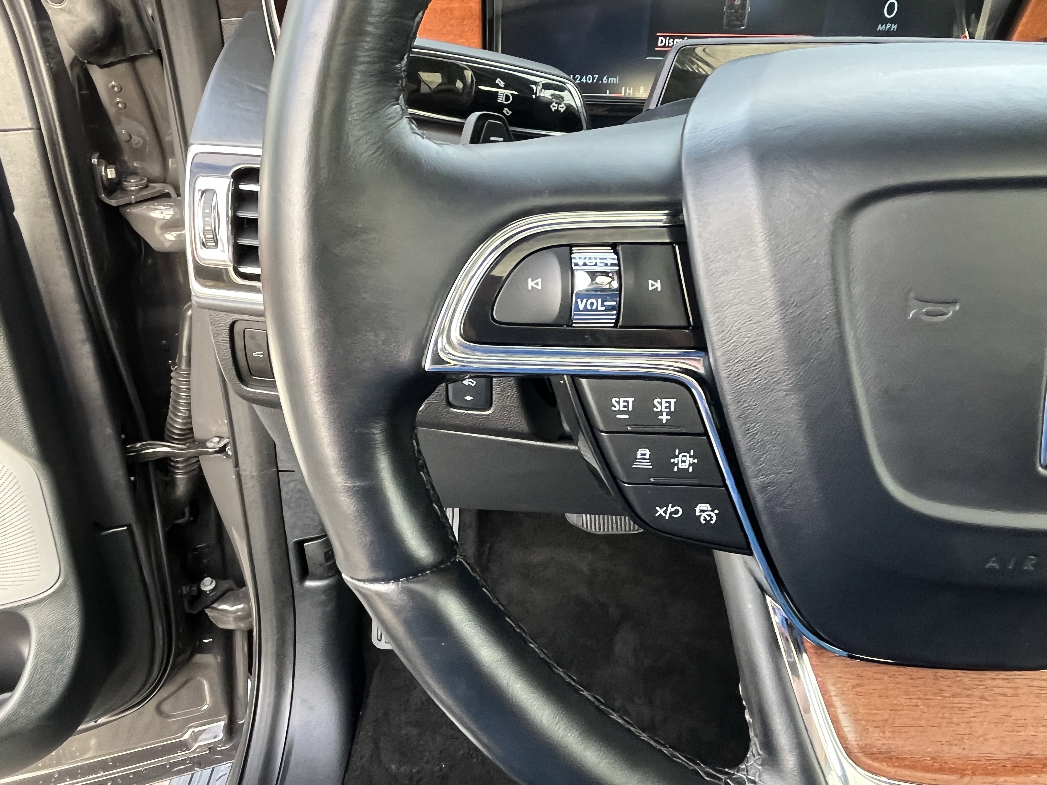 Used 2024 Lincoln Navigator L Black Label image 19