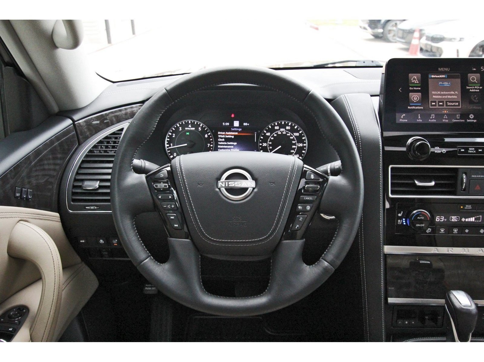 Used 2022 Nissan Armada Platinum w/ Captain's Chairs Package RWD image 18