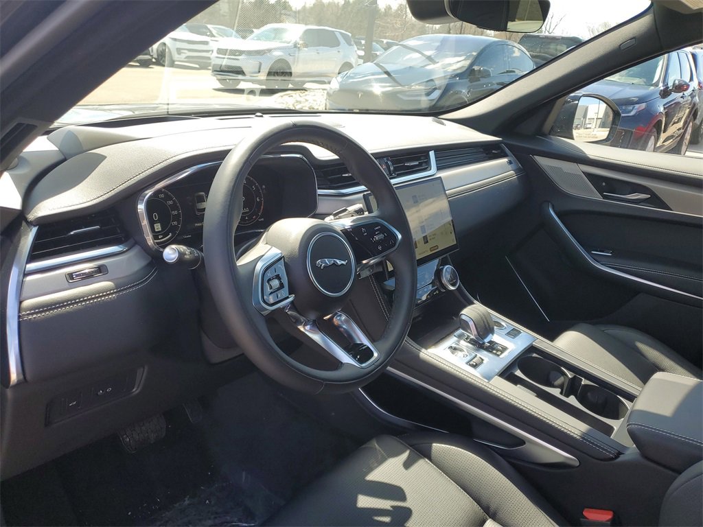 New 2025 Jaguar F-PACE R-Dynamic S image 13