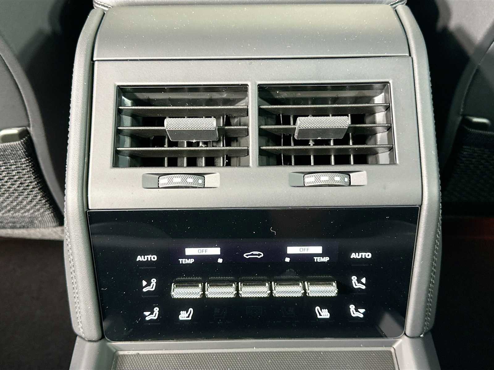 New 2025 Porsche Panamera 4 image 26