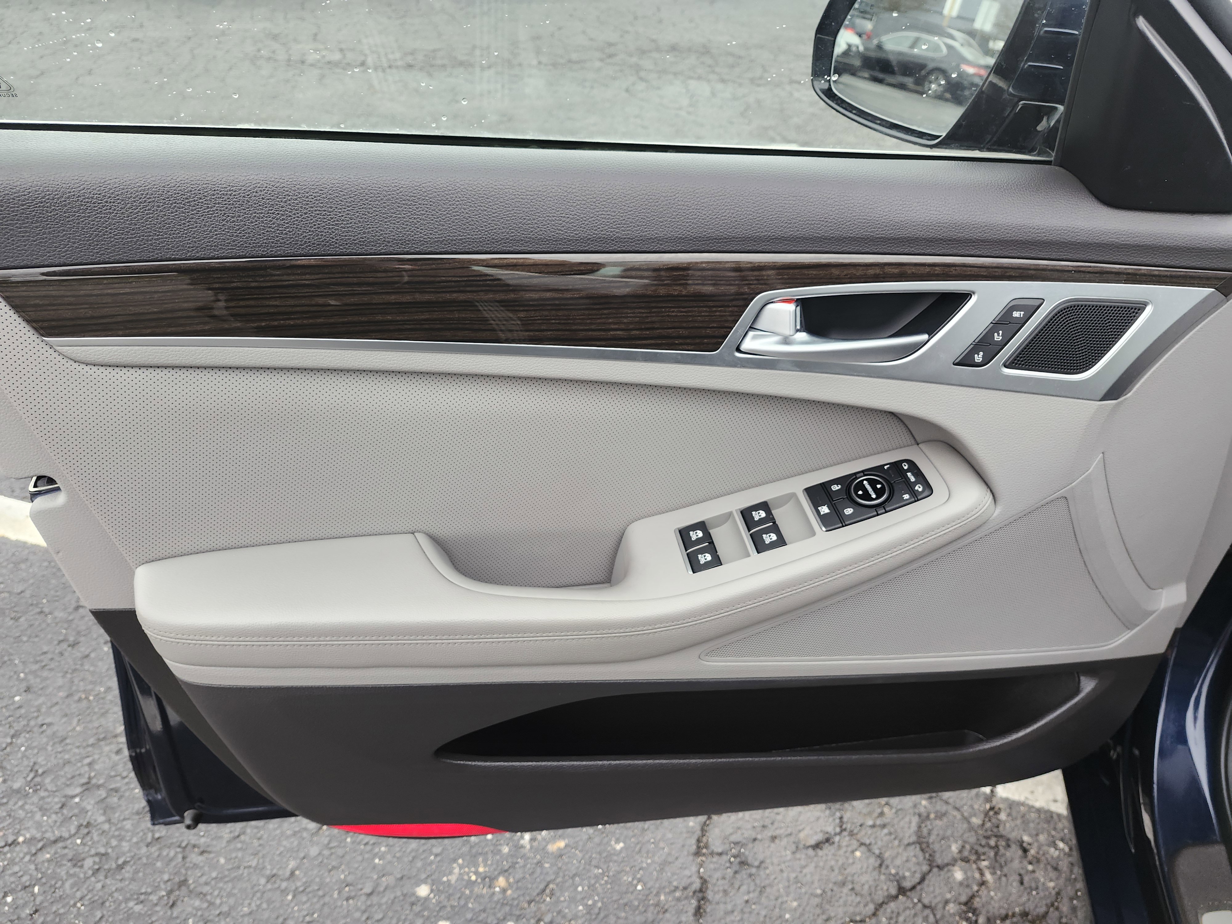 Used 2019 Genesis G80 3.8 image 28