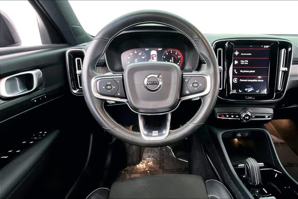 Used 2020 Volvo XC40 T5 R-Design AWD/4WD image 6