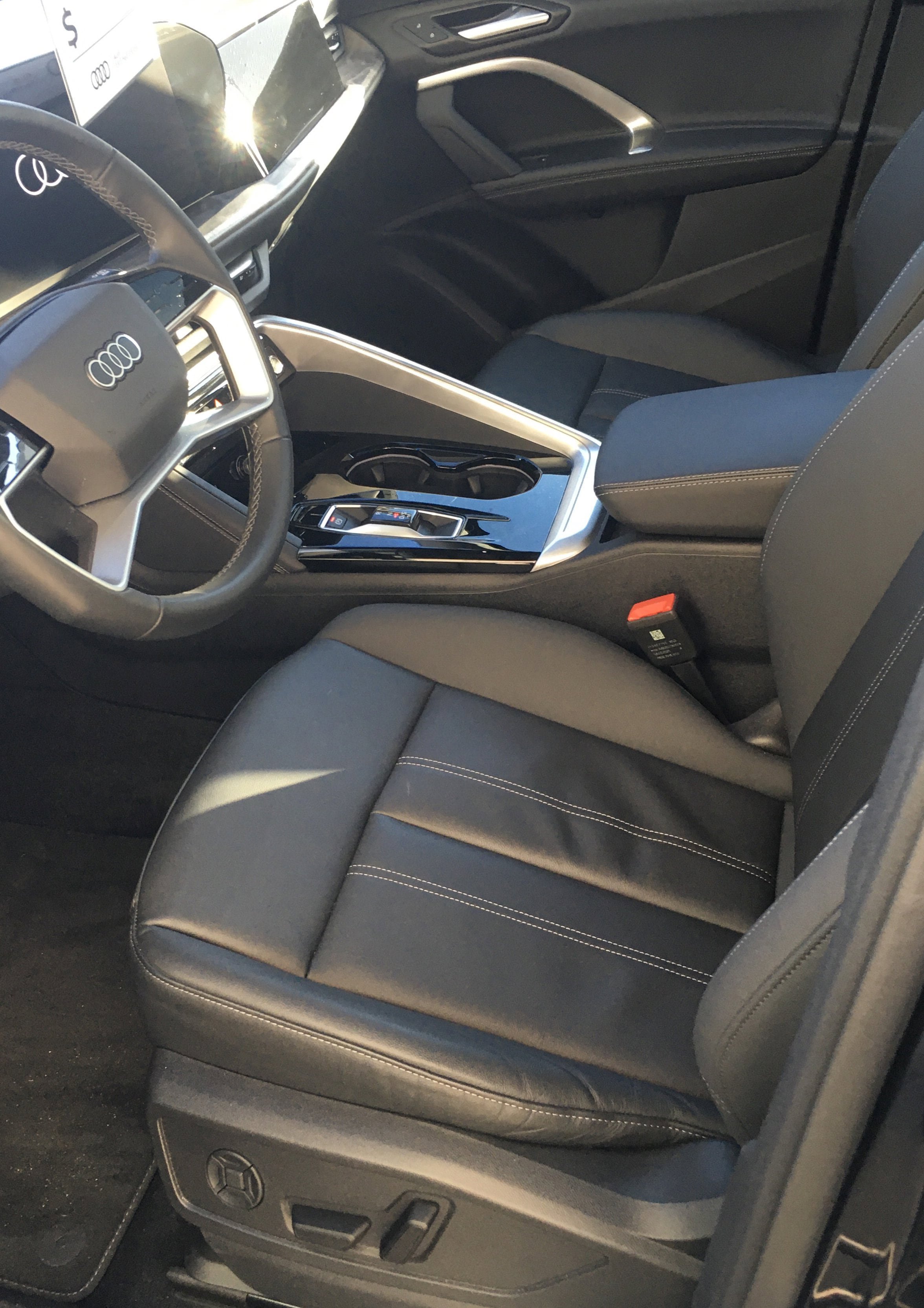 Certified 2025 Audi Q5 Premium w/ Convenience Package AWD/4WD image 10
