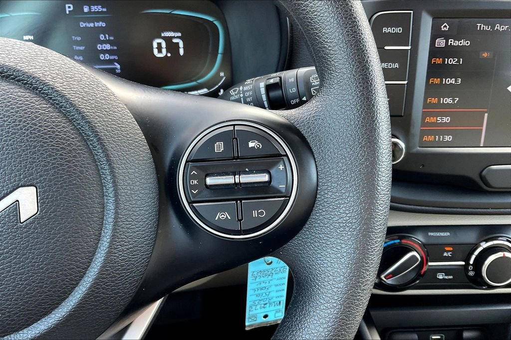 Used 2025 Kia Soul LX w/ LX Technology Package FWD image 12