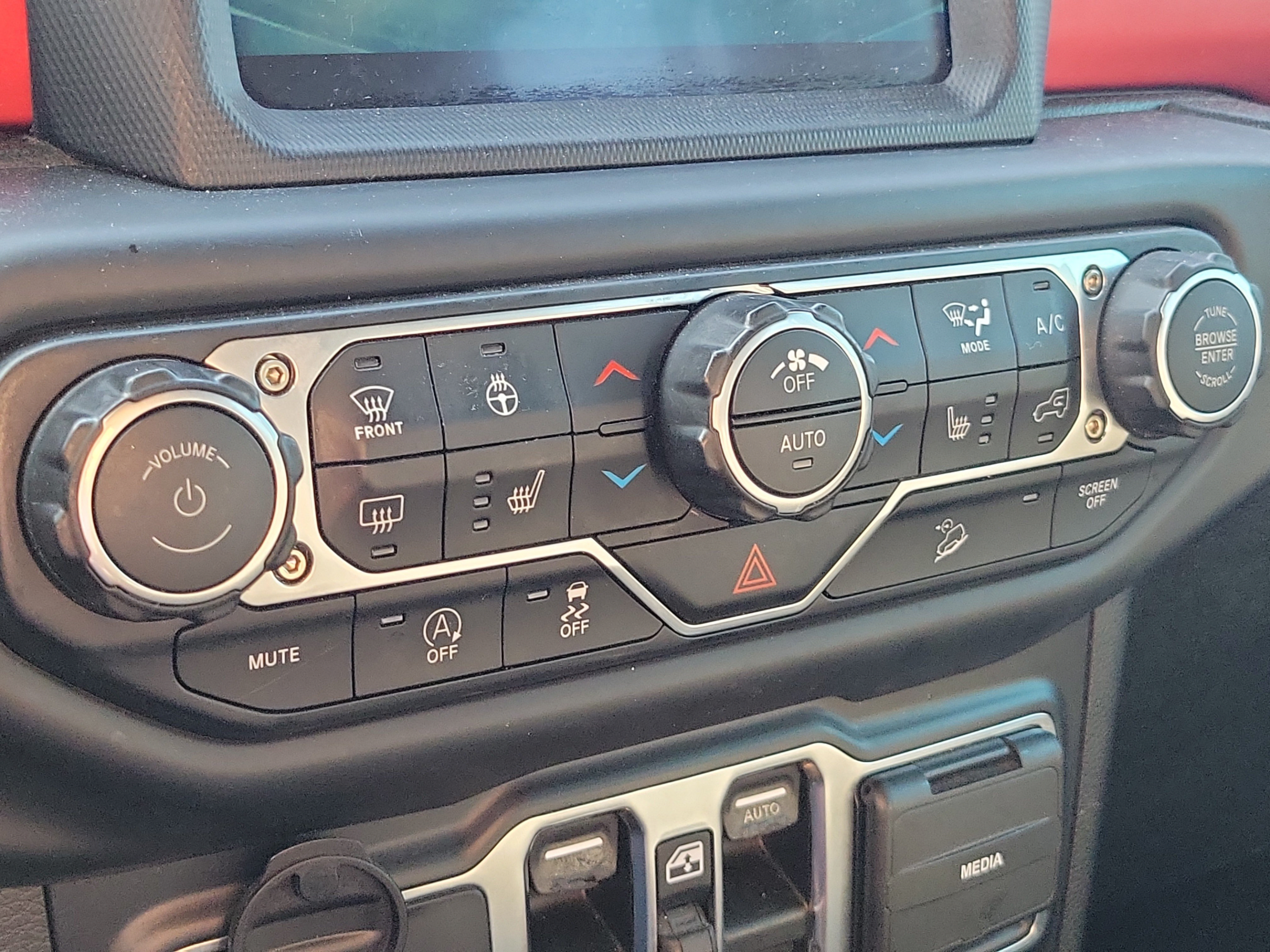 Used 2019 Jeep Wrangler Unlimited Rubicon AWD/4WD image 25