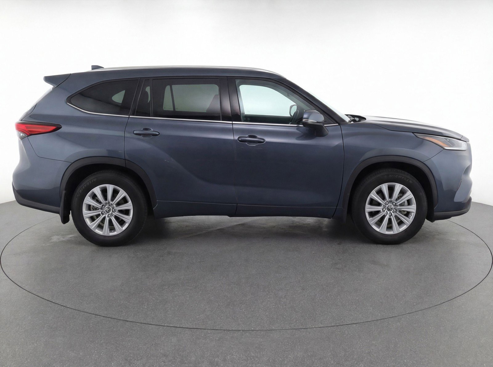 Used 2024 Toyota Grand Highlander FWD image 11