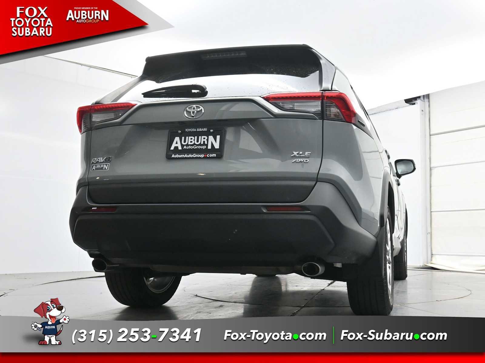 Used 2023 Toyota RAV4 XLE Premium AWD/4WD image 21