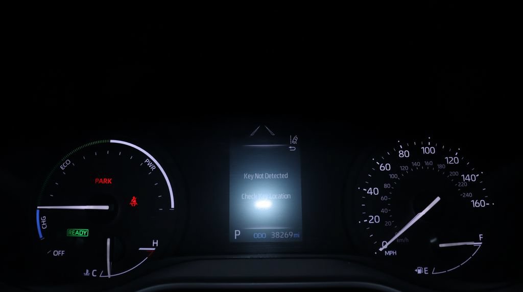Used 2024 Toyota Sienna LE AWD/4WD image 19