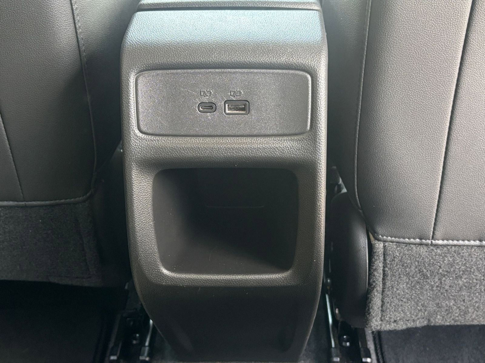 Used 2025 Chevrolet Trax LT FWD image 22