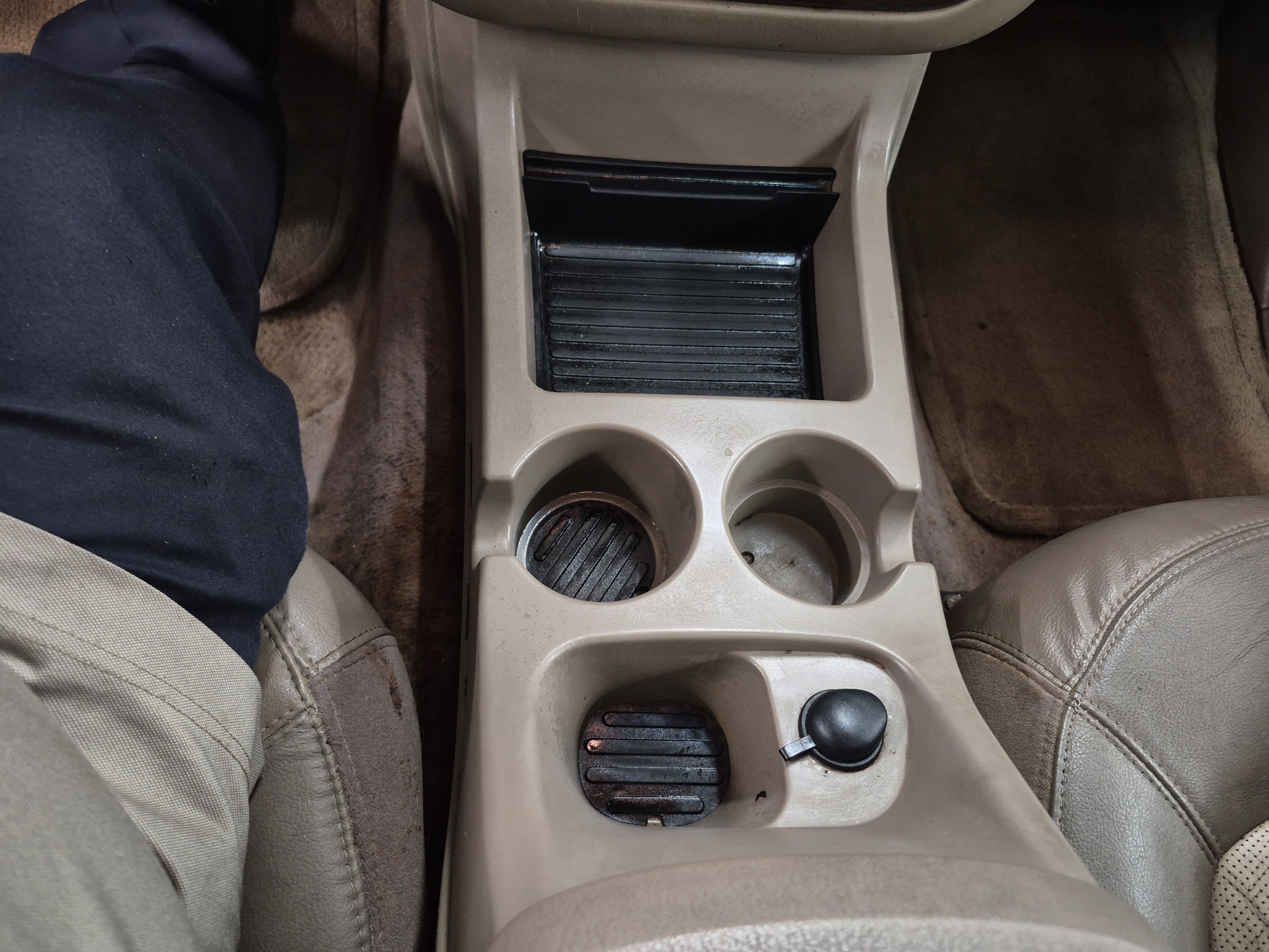 Used 2003 Ford Explorer Eddie Bauer image 26