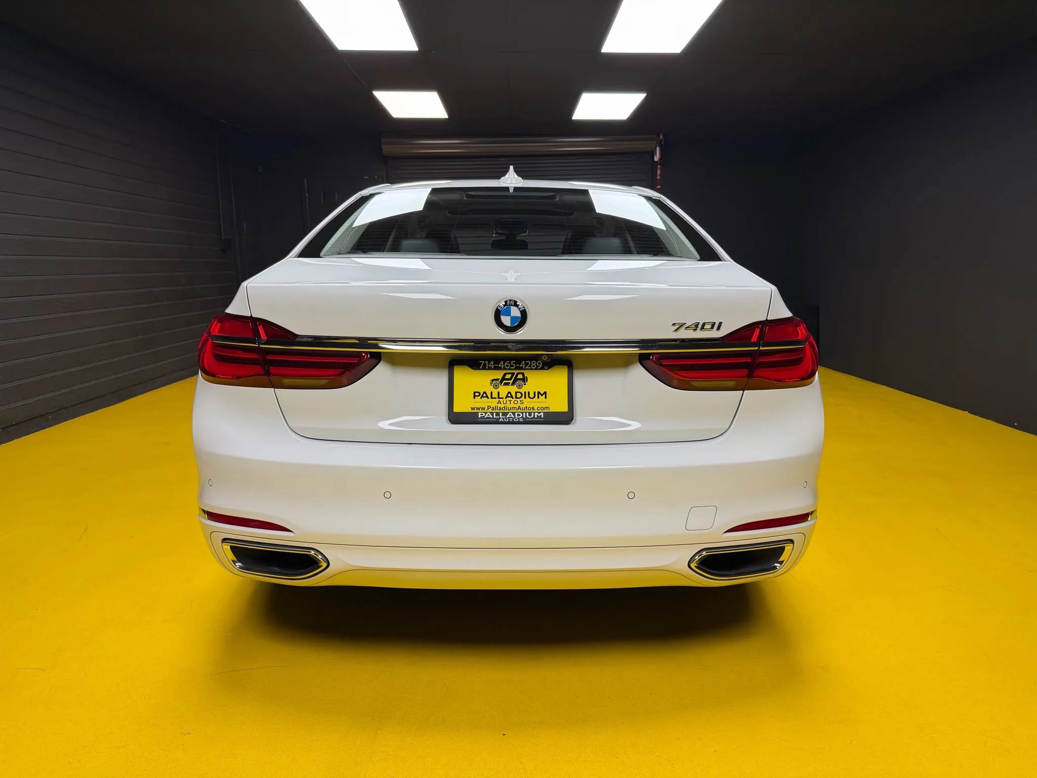 Used 2016 BMW 740i RWD image 5