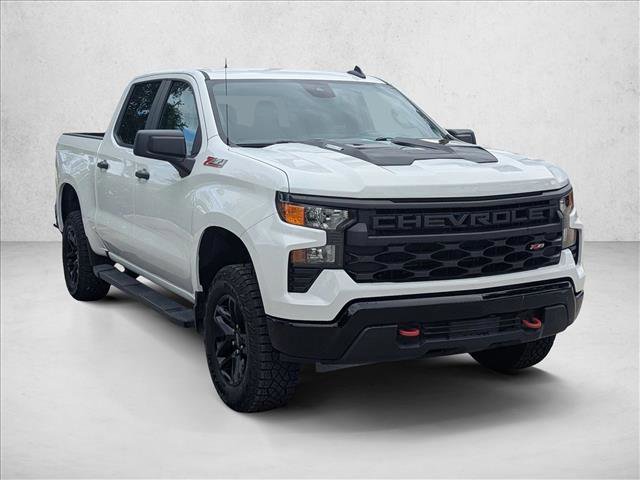 Used 2024 Chevrolet Silverado 1500 Custom Trail Boss AWD/4WD image 3