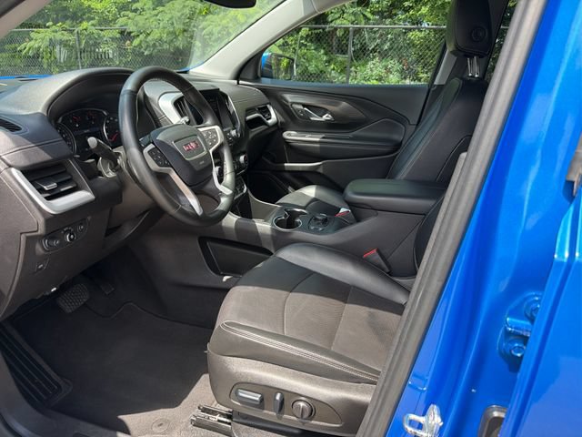 Used 2024 GMC Terrain SLT FWD image 10