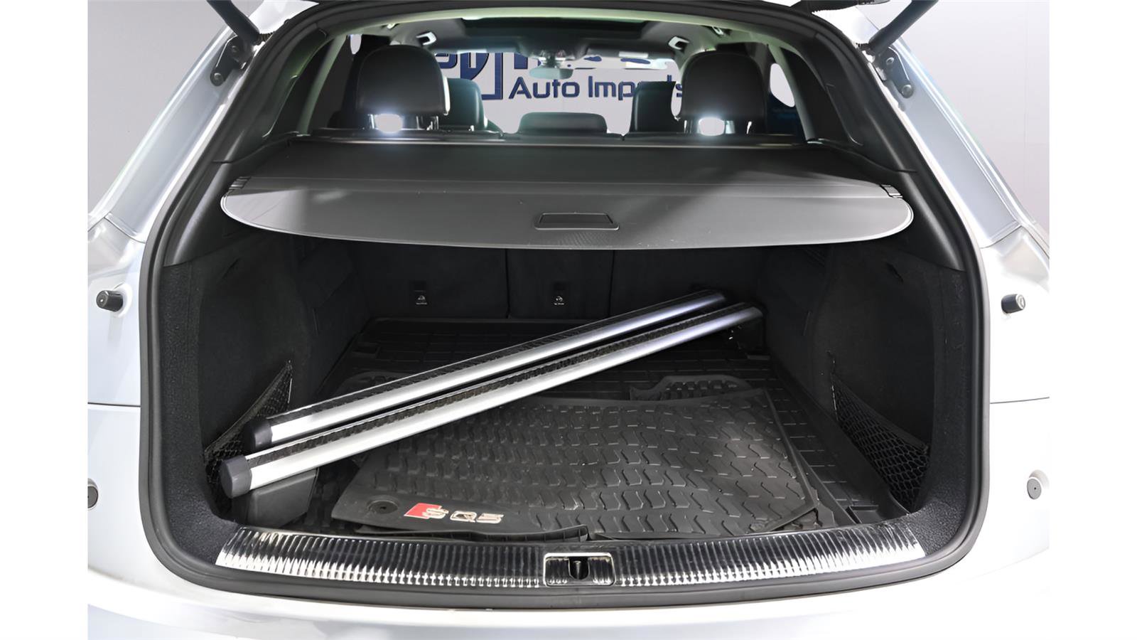 Used 2018 Audi SQ5 Premium Plus w/ S Sport Package AWD/4WD image 16