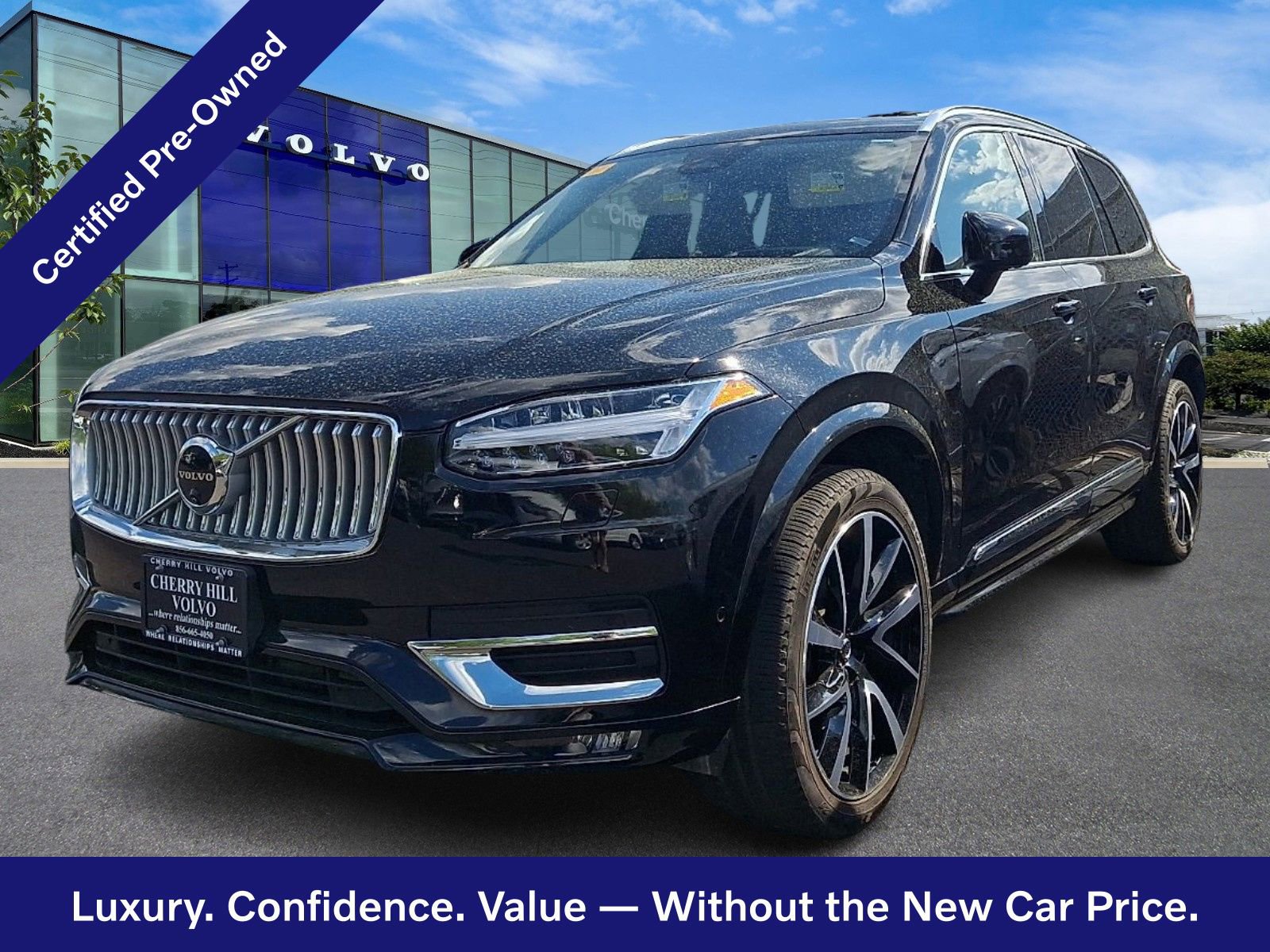 Used 2024 Volvo XC90 B6 Ultimate w/ Protection Package Premier AWD/4WD image 1