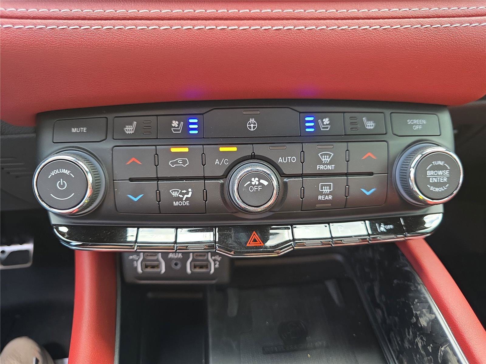 Used 2024 Dodge Durango SRT Hellcat image 11